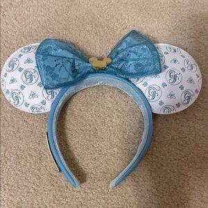 Disney x Loungefly Grand Floridian Lace Bow Minnie Ear Headband